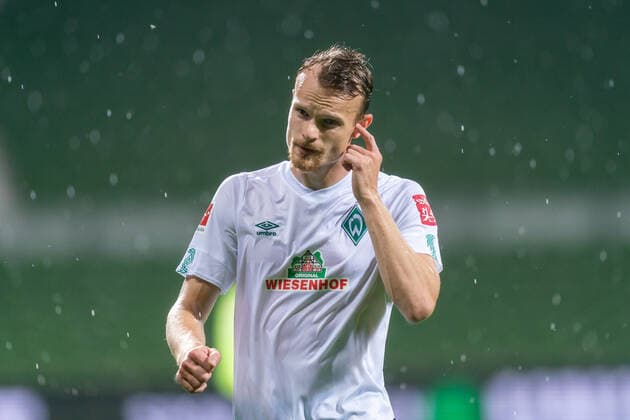 SV Werder Bremen vs 1 FC Heidenheim Relegation 01 02 07 2020 Christian Gross Werder Bremen 36 , disappointed disappointed sad sport nphgm001 Football 1 Bundesliga season 19 20 Relegation 01 SV Werder Bremen vs 1 FC Heidenheim 02 07 2020 Foto gumzmedia nordphoto POOL DFL regulations prohibit any use of photographs as image sequences and or quasi video EDITORIAL USE ONLY National and international News Agencies OUT Bremen wohninvest Weserstadion Bremen GERMANY Poolfoto gumzmedia nordphoto ,EDITORIAL USE ONLY