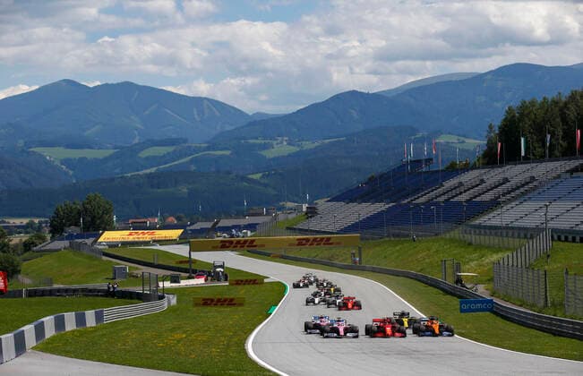 Motorsports: FIA Formula One World Championship, WM, Weltmeisterschaft 2020, Grand Prix of Austria, 11 Sergio Perez (MEX, BWT Racing Point F1 Team), 16 Charles Leclerc (MCO, Scuderia Ferrari Mission Winnow), 55 Carlos Sainz (ESP, McLaren F1 Team), 18 Lance Stroll (CAN, BWT Racing Point F1 Team), 3 Daniel Ricciardo (AUS, Renault DP World F1 Team), Spielberg Austria