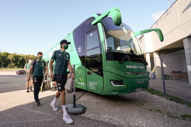 1 FC Heidenheim vs SV Werder Bremen Relegation 02 06 07 2020 Players arrive at the stadium Niclas Füllkrug Fuellkrug Werder Bremen 11 , Milos Veljkovic Werder Bremen 13 Sport nphgm001 Football 1 Bundesliga Season 19 20 Relegation 02 1 FC Heidenheim vs SV Werder Bremen 06 07 2020 Foto gumzmedia nordphoto POOL DFL regulations prohibit any use of photographs as image sequences and or quasi video EDITORIAL USE ONLY National and international News Agencies OUT Heidenheim Voith Arena BW GERMANY Poolfoto gumzmedia nordphoto ,EDITORIAL USE ONLY
