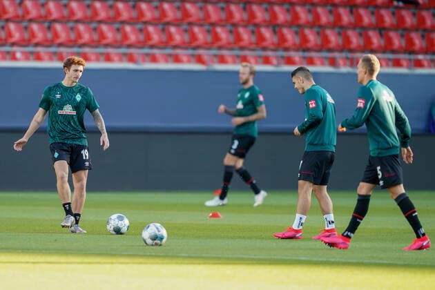 1 FC Heidenheim vs SV Werder Bremen Relegation 02 06 07 2020 Joshua Sargent Werder Bremen 19 , Milot Rashica Werder Bremen 07 , Ludwig Augustinsson Werder Bremen 05 , Kevin Vogt Werder Bremen 03 Sport nphgm001 Football 1 Bundesliga Season 19 20 Relegation 02 1 FC Heidenheim vs SV Werder Bremen 06 07 2020 Foto gumzmedia nordphoto POOL DFL regulations prohibit any use of photographs as image sequences and or quasi video EDITORIAL USE ONLY National and international News Agencies OUT Heidenheim Voith Arena BW GERMANY Poolfoto gumzmedia nordphoto ,EDITORIAL USE ONLY