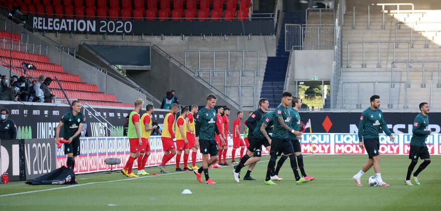 1 FC Heidenheim Werder Bremen Football, Relegation, 1 FC Heidenheim Werder Bremen Players enter the field for warm up Photo Robin Pack Press Photo Pack Pool via xim gs DFL regulations prohibit any use of photographs as image sequences and or quasi video Editorial use only National and international news agencies out Heidenheim Germany Poolfoto Robin Rudel Pressefoto Rudel Pool via xim.gs ,EDITORIAL USE ONLY