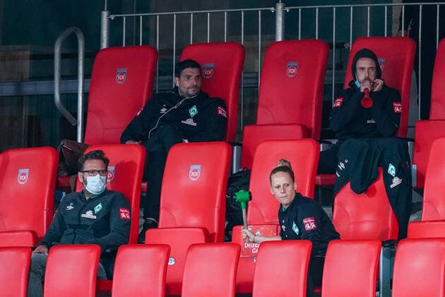 1 FC Heidenheim vs SV Werder Bremen relegation 02 06 07 2020 The drummer Laura Kersting Physiotherapist SV Werder Bremen the trumpet with Yannik Sport nphgm001 Football 1 Bundesliga season 19 20 relegation 02 1 FC Heidenheim vs SV Werder Bremen 06 07 2020 Foto gumzmedia nordphoto POOL DFL regulations prohibit any use of photographs as image sequences and or quasi video EDITORIAL USE ONLY National and international News Agencies OUT Heidenheim Voith Arena BW GERMANY Poolfoto gumzmedia nordphoto ,EDITORIAL USE ONLY