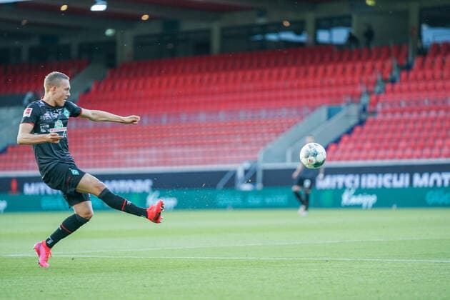 1 FC Heidenheim vs SV Werder Bremen Relegation 02 06 07 2020 Ludwig Augustinsson Werder Bremen 05 Sport nphgm001 Football 1 Bundesliga Season 19 20 Relegation 02 1 FC Heidenheim vs SV Werder Bremen 06 07 2020 Foto gumzmedia nordphoto POOL DFL regulations prohibit any use of photographs as image sequences and or quasi video EDITORIAL USE ONLY National and international News Agencies OUT Heidenheim Voith Arena BW GERMANY Poolfoto gumzmedia nordphoto ,EDITORIAL USE ONLY