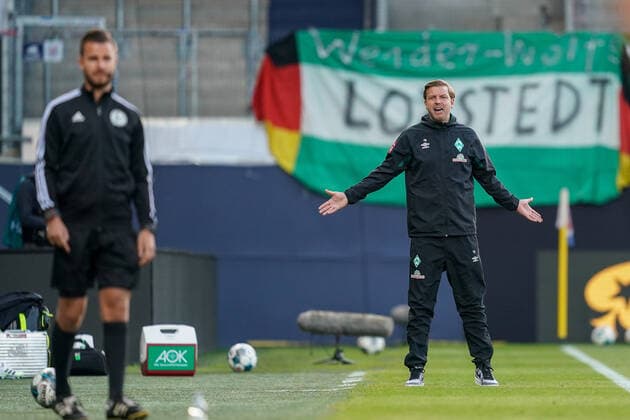 1 FC Heidenheim vs SV Werder Bremen Relegation 02 06 07 2020 Florian Kohfeldt Trainer SV Werder Bremen , Gesture, Facial Mimic Sports nphgm001 Football 1 Bundesliga Season 19 20 Relegation 02 1 FC Heidenheim vs SV Werder Bremen 06 07 2020 Foto gumzmedia nordphoto POOL DFL regulations prohibit any use of photographs as image sequences and or quasi video EDITORIAL USE ONLY National and international News Agencies OUT Heidenheim Voith Arena BW GERMANY Poolfoto gumzmedia nordphoto ,EDITORIAL USE ONLY