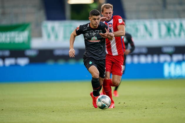 1 FC Heidenheim vs SV Werder Bremen Relegation 02 06 07 2020 Milot Rashica Werder Bremen 07 , Jonas Föhrenbach Foehrenbach 1 FC Heidenheim 1846 19 Sport nphgm001 Football 1 Bundesliga season 19 20 Relegation 02 1 FC Heidenheim vs SV Werder Bremen 06 07 2020 Foto gumzmedia nordphoto POOL DFL regulations prohibit any use of photographs as image sequences and or quasi video EDITORIAL USE ONLY National and international News Agencies OUT Heidenheim Voith Arena BW GERMANY Poolfoto gumzmedia nordphoto ,EDITORIAL USE ONLY