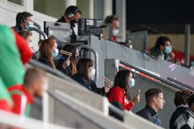 1 FC Heidenheim vs SV Werder Bremen Relegation 02 06 07 2020 Raqsseln auf der Tribuene Sport nphgm001 Fussball 1 Bundesliga Saison 19 20 Relegation 02 1 FC Heidenheim vs SV Werder Bremen 06 07 2020 Foto gumzmedia nordphoto POOL DFL regulations prohibit any use of photographs as image sequences and or quasi video EDITORIAL USE ONLY National and international News Agencies OUT Heidenheim Voith Arena BW GERMANY Poolfoto gumzmedia nordphoto ,EDITORIAL USE ONLY
