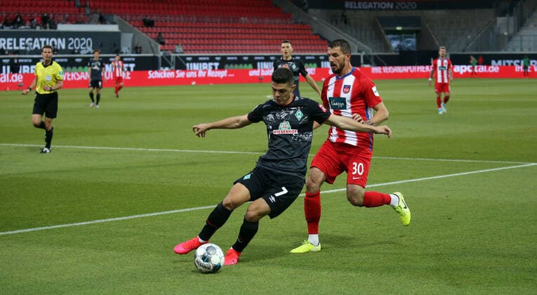 Relegation 1 FC Heidenheim SV Werder Bremen v l Milot Rashica SV Werder Bremen , Norman Theuerkauf 1 FC Heidenheim Deutschland, Heidenheim, 06 07 2020, Football, Bundesliga, Season 2019 2020, Relegation, 1 FC Heidenheim SSV Jahn Regensburg DFL DFB REGULATIONS PROHIBIT ANY USE OF PHOTOGRAPHS AS IMAGE AND OR QUASI VIDEO Photo Press Photo Herd Robin Herd Pool Press Photo Herd Heidenheim Herd Baden Württemberg Germany Poolfoto Pressefoto Rudel Robin Rudel Poo ,EDITORIAL USE ONLY