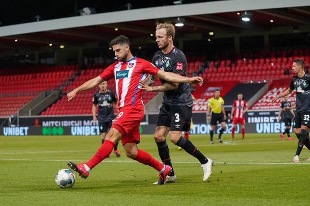 1 FC Heidenheim vs SV Werder Bremen Relegation 02 06 07 2020 Stefan Schimmer 1 FC Heidenheim 1846 09 , Kevin Vogt Werder Bremen 03 Sport nphgm001 Football 1 Bundesliga season 19 20 Relegation 02 1 FC Heidenheim vs SV Werder Bremen 06 07 2020 Foto gumzmedia nordphoto POOL DFL regulations prohibit any use of photographs as image sequences and or quasi video EDITORIAL USE ONLY National and international News Agencies OUT Heidenheim Voith Arena BW GERMANY Poolfoto gumzmedia nordphoto ,EDITORIAL USE ONLY