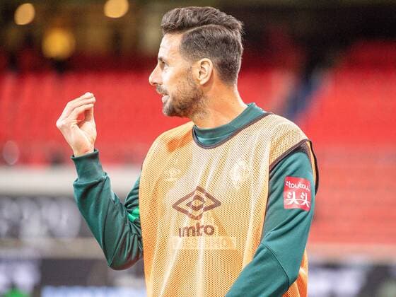 GER, FC Heidenheim vs Werder Bremen, Football, Bundesliga Religation, 2019 2020, 06 07 2020 Claudio Pizarro SV Werder Bremen 14 , aerger sich nach dem 1 1, GER, FC Heidenheim vs Werder Bremen, Football, Bundesliga Religation, 2019 2020, 06 07 2020, DFB DFL regulations prohibit any use of photographs as image sequences and or quasi video , Foto EIBNER Sascha Walther Heidenheim Voith Arena Baden Wuerttemberg Germany Poolfoto Eibner Walther Pool ,EDITORIAL USE ONLY