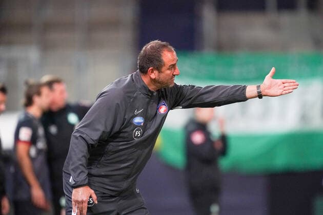 1 FC Heidenheim vs SV Werder Bremen Relegation 02 06 07 2020 Frank Schmidt 1 FC Heidenheim 1846 Trainer, Head Coach Sport nphgm001 Football 1 Bundesliga Season 19 20 Relegation 02 1 FC Heidenheim vs SV Werder Bremen 06 07 2020 Foto gumzmedia nordphoto POOL DFL regulations prohibit any use of photographs as image sequences and or quasi video EDITORIAL USE ONLY National and international News Agencies OUT Heidenheim Voith Arena BW GERMANY Poolfoto gumzmedia nordphoto ,EDITORIAL USE ONLY