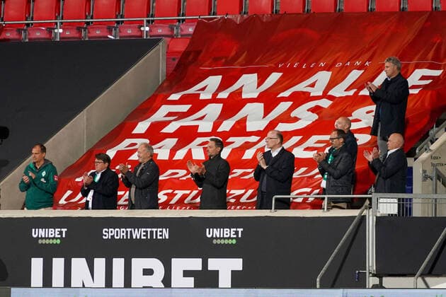 1 FC Heidenheim vs. SV Werder Bremen Relegation 02 06 07 2020 standing ovatipones from the vip area, Klaus Filbry Chairman of the Board Commercial Director SV Werder Bremen , Dr Hubertus Hess Grunewald Managing Director Organisation Sport SV Werder Bremen , Marco Bode Chairman of the Supervisory Board SV Werder Bremen , Marco Fuchs Member of the Supervisory Board SV Werder Bremen , Thomas Krohne Member of the Supervisory Board SV Werder Bremen Kurt Zech Entrepreneur Member of the Supervisory Board SV Werder Bremen Sport nphgm001 Football 1 Bundesliga Season 19 20 Relegation 02 1 FC Heidenheim vs SV Werder Bremen 06 07 2020 Foto gumzmedia nordphoto POOL DFL regulations prohibit any use of photographs as image sequences and or quasi video EDITORIAL USE ONLY National and international News Agencies OUT Heidenheim Voith Arena BW GERMANY Poolfoto gumzmedia nordphoto ,EDITORIAL USE ONLY