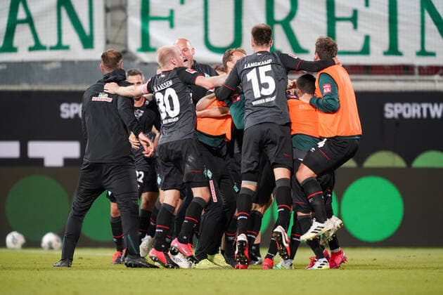 1 FC Heidenheim vs SV Werder Bremen Relegation 02 06 07 2020 Jubilee Werder Bremen Class retention after the 2 2, Davie Selke SV Werder Bremen 09 , Joshua Sargent Werder Bremen 19 , Milot Rashica Werder Bremen 07 , Ludwig Augustinsson Werder Bremen 05 , Christian Groß Gross Werder Bremen 36 Sport nphgm001 Football 1 Bundesliga season 19 20 Relegation 02 1 FC Heidenheim vs SV Werder Bremen 06 07 2020 Foto gumzmedia nordphoto POOL DFL regulations prohibit any use of photographs as image sequences and or quasi video EDITORIAL USE ONLY National and international News Agencies OUT Heidenheim Voith Arena BW GERMANY Poolfoto gumzmedia nordphoto ,EDITORIAL USE ONLY