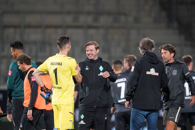 1 FC Heidenheim vs SV Werder Bremen Relegation 02 06 07 2020 Florian Kohfeldt Trainer SV Werder Bremen , Jiri Pavlenka Werder Bremen 01 Sport nphgm001 Football 1 Bundesliga Season 19 20 Relegation 02 1 FC Heidenheim vs SV Werder Bremen 06 07 2020 Foto gumzmedia nordphoto POOL DFL regulations prohibit any use of photographs as image sequences and or quasi video EDITORIAL USE ONLY National and international News Agencies OUT Heidenheim Voith Arena BW GERMANY Poolfoto gumzmedia nordphoto ,EDITORIAL USE ONLY