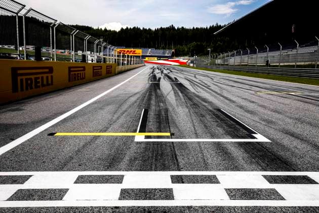 Motorsports: FIA Formula One World Championship, WM, Weltmeisterschaft 2020, Grand Prix of Styria, Red Bull Ring Spielberg, track, Rennstrecke, tyres marks, skidmarks, Fahrbahn, Bremsspur, Bremsspuren, Strecke, Gummi, Spur, Reifenspuren, Reifenspur, Streifen, Asphalt, Abrieb, Gummi, marks Spielberg Austria