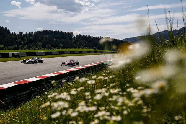Motorsports: FIA Formula One World Championship, WM, Weltmeisterschaft 2020, Grand Prix of Styria, 63 George Russell (GBR, Williams Racing), 18 Lance Stroll (CAN, BWT Racing Point F1 Team), Spielberg Austria
