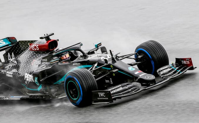 Sport Bilder des Tages Motorsports: FIA Formula One World Championship, WM, Weltmeisterschaft 2020, Grand Prix of Styria, 44 Lewis Hamilton (GBR, Mercedes-AMG Petronas Formula One Team), Spielberg Austria