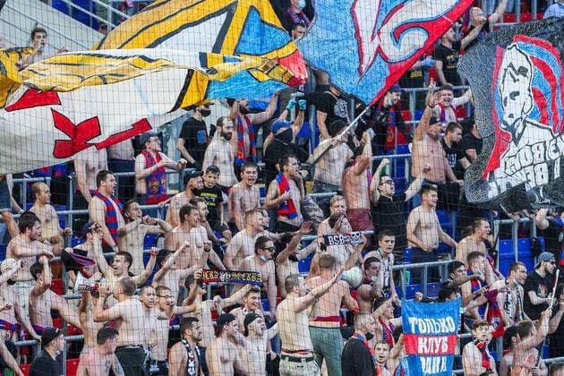 Bilder des Jahres 2020, Sport 07 Juli Sport Themen der Woche KW28 Sport Bilder des Tages MOSCOW, RUSSIA â€“ JULY 12, 2020: CSKA Moscow fans attend their team s 2019 2020 Russian Premier League Round 28 football match against Rubin Kazan at VEB Arena. Gavriil Grigorov TASS  TS0DFF52