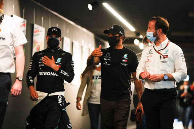 Motorsports: FIA Formula One World Championship, WM, Weltmeisterschaft 2020, Grand Prix of Styria, 77 Valtteri Bottas (FIN, Mercedes-AMG Petronas Formula One Team), 44 Lewis Hamilton (GBR, Mercedes-AMG Petronas Formula One Team), Spielberg Austria