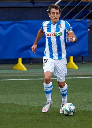 Real Sociedad s Mikel Oyarzabal controls the ball during La Liga match round 36 between Villarreal CF and Real Sociedad at La Ceramica Stadium in Villarreal, Spain, as the season resumed following a three-month absence due to the novel coronavirus COVID-19 pandemic. Jul 13, 2020. (20200713049)