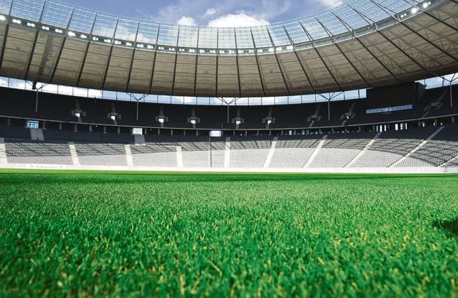 Corona Coronavirus COVID 19 Berlin stands still, recorded on 20 May 2020 The Olympic Stadium in Berlin Charlottenburg, home of Bundesliga football team Hertha BSC Berlin On 22 May, the ghost game against 1 FC Union Berlin will take place on the sacred turf in the stadium Stadium, Bundesliga, East Goal, Olympic Rings, empty stands, turf Copyright: KittyxKleist-Heinrichx