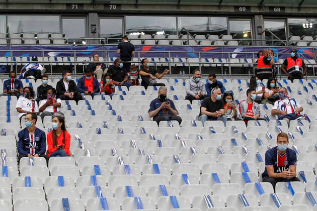 Supporters Parisiens - Securite Covid-19 FOOTBALL : Paris Saint Germain Vs AS Saint Etienne - Coupe de France - Finale - 24 07 2020 MichaelBaucher Panoramic 