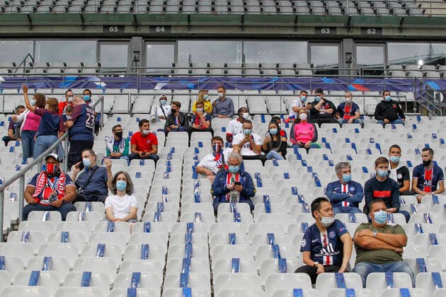 Supporters Parisiens - Securite Covid-19 FOOTBALL : Paris Saint Germain Vs AS Saint Etienne - Coupe de France - Finale - 24 07 2020 MichaelBaucher Panoramic 