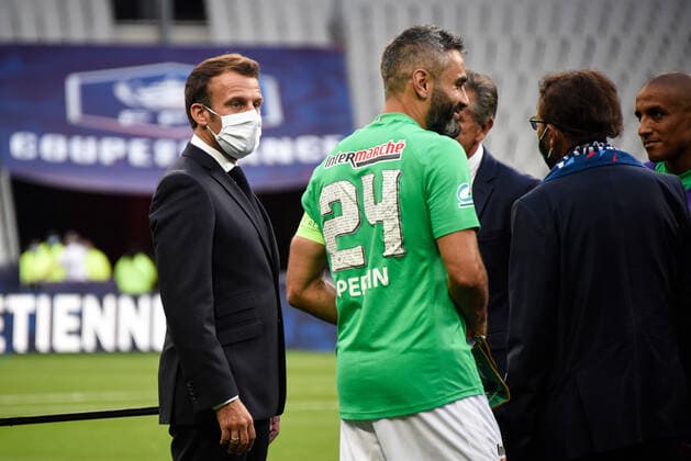 Emmanuel Macron ( president de la Republique ) Presentation - Line up FOOTBALL : Paris Saint Germain vs AS Saint Etienne - Finale Coupe de France - Saint Denis - 24 07 2020 FedericoPestellini Panoramic 