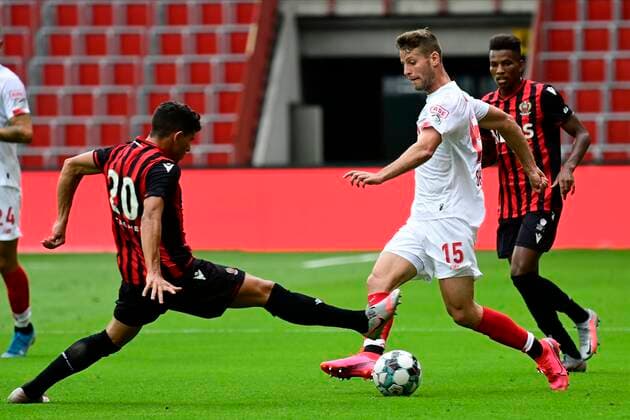 LIEGE, BELGIUM - JULY 25 : Eden Shamir midfielder of Standard Liege battles for the ball with Youcef Atal defender of Nice during a pre season friendly game between Standard de Liege and OGC Nice on July 25, 2020 in Liege, Belgium, 25 07 2020 ( Photo by Peter De Voecht Photonews FOOTBALL : Standard de Liege vs OGC Nice - 25 07 2020 PHOTONEWS PANORAMIC 