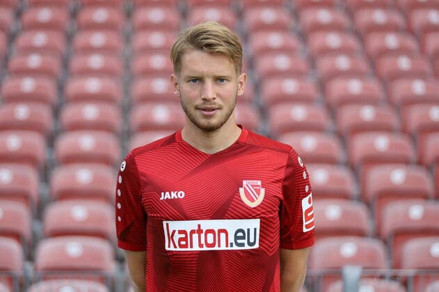 Florian Brügmann FC Energie Cottbus Regionalliga Nordost Poträttermin 2020 2021 FC Energie Cottbus Regionalliga Nordost Poträttermin 2020 2021