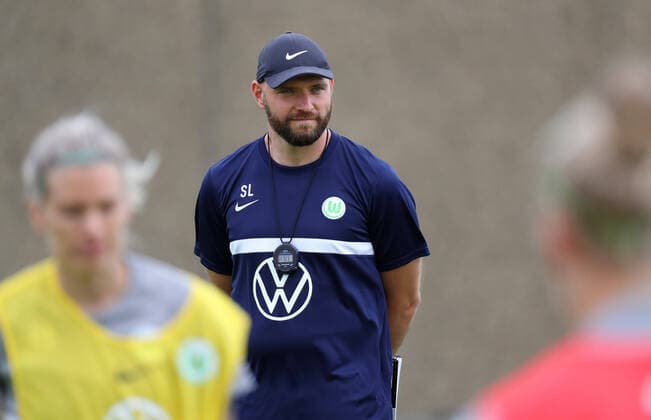 VfL training kick-off, BL Frauen Wolfsburg, Germany 28 07 2020, FUSSBALL VfL Wolfsburg, Flyeralarm Frauen Bundesliga, Season 2020 21 training kick-off, Head Coach Stephan Lerch VfL Wolfsburg Wolfsburg
