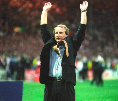 European Championship 1996 Final Germany Czech Republic 2 1 n V G G 30 06 1996 National Coach Berti Vogts cheers in front of the German Fanblock Jubilation Wave HM