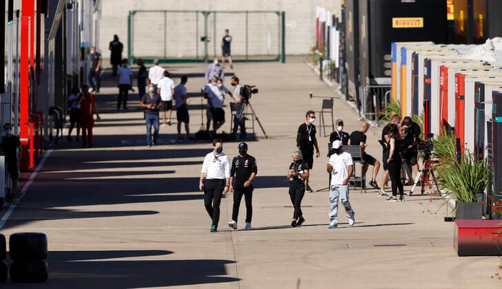 Motorsports FIA Formula One World Championship 2020, Grand Prix of Great Britain, 77 Valtteri Bottas FIN, Mercedes AMG Petronas Formula One Team , 44 Lewis Hamilton GBR, Mercedes AMG Petronas Formula One Team , Silverstone Great Britain
