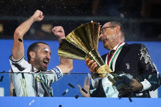 Sport Themen der Woche KW31 Sport Bilder des Tages Db Torino 01 08 2020 - campionato di calcio serie A Juventus-Roma foto Matteo Gribaudi Image nella foto: Giorgio Chiellini-Maurizio Sarri 