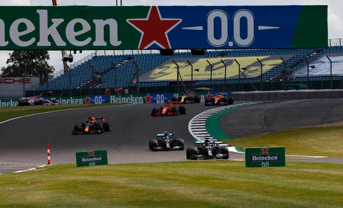 Motorsports FIA Formula One World Championship 2020, Grand Prix of Great Britain, 44 Lewis Hamilton GBR, Mercedes AMG Petronas Formula One Team , 77 Valtteri Bottas FIN, Mercedes AMG Petronas Formula One Team , 33 Max Verstappen NLD, Aston Martin Red Bull Racing , Silverstone Great Britain