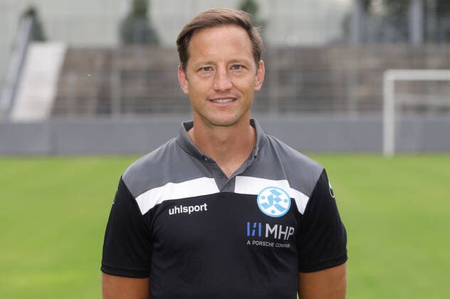 03 08 2020, Stuttgart , Oberliga , Photo session Stuttgarter Kickers , Coach Ramon Gehrmann