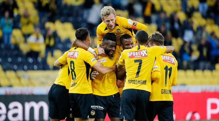 Photo Manuel Geisser 03 8 2020 Bern Wankdorf Stadium Season 2019 2020 Mens Football Super League BSC Young Boys Bern FC St Gallen Goal celebrations with Vincent Sierro , Jean Pierre Nsame , Fabian Lustenberger , Christopher Martins and Marvin Spielmann Young Boys