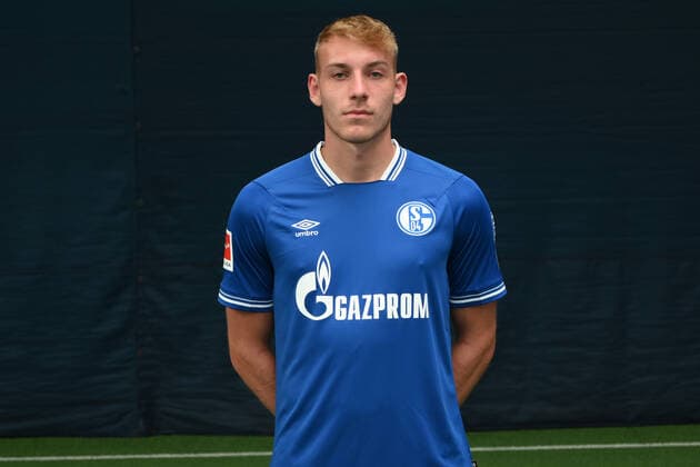 Timo Becker FC Schalke 04 1 BL, portrait date 2020 2021 Gelsenkirchen North Rhine Westphalia Germany Team2
