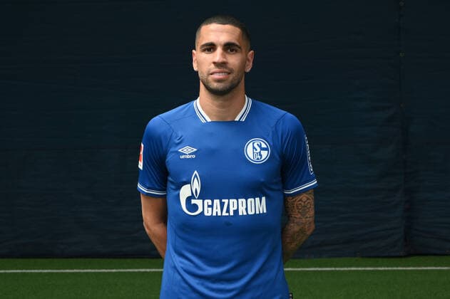 Omar Mascarell FC Schalke 04 1 BL, portrait date 2020 2021 Gelsenkirchen North Rhine-Westphalia Germany Team2