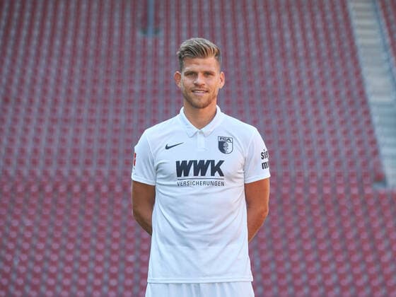 Florian Niederlechner, FC Augsburg 1907 1 BL, portrait date 2020 2021,