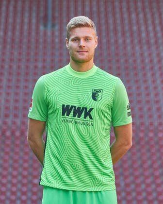 Benjamin Leneis, FC Augsburg 1907 1 BL, portrait date 2020 2021,