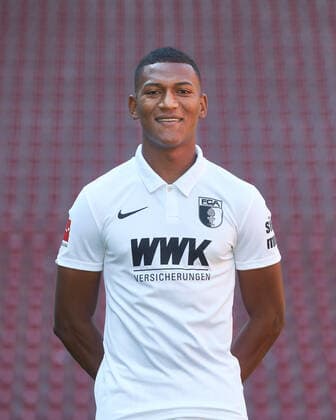 Carlos Gruezo, FC Augsburg 1907 1 BL, portrait date 2020 2021,