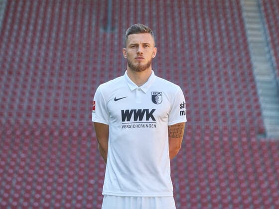 Jeffrey Gouweleeuw, FC Augsburg 1907 1 BL, portrait date 2020 2021,