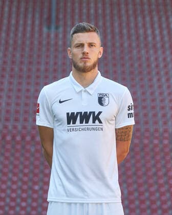 Jeffrey Gouweleeuw, FC Augsburg 1907 1 BL, portrait date 2020 2021,