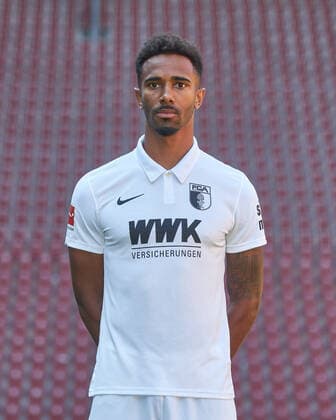 Noah Sarenren Bazee, FC Augsburg 1907 1 BL, portrait date 2020 2021,