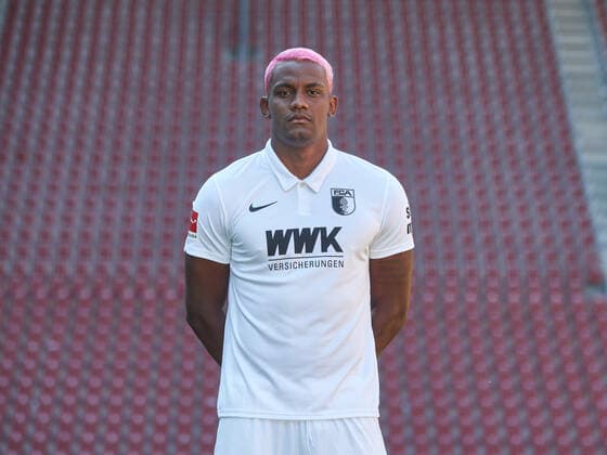 Sergio Cordova, FC Augsburg 1907 1 BL, portrait date 2020 2021,