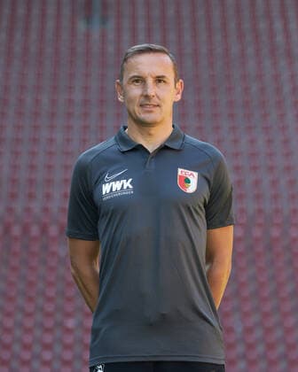 Tobias Zellner Co-Trainer , FC Augsburg 1907 1 BL, portrait date 2020 2021,