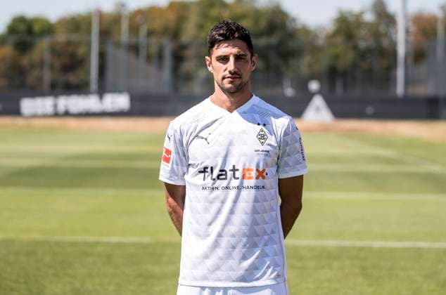 Lars Stindl BMG Borussia Mönchengladbach Porträttermin 2020 2021 PortraÌˆt, Presentation, PraÌˆsentation, Press event, Football, GER 07 08 2020, Football, Presentation, PraÌˆsentation, Press event, Football, GER 1 Bundesliga, Season 2020 21, Moenchengladbach Photo Moritz Müller Only for Editorial use