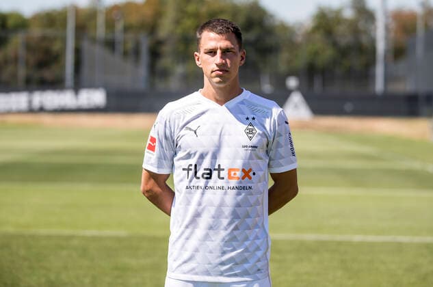 Stefan Lainer BMG Borussia Mönchengladbach Porträttermin 2020 2021 PortraÌˆt, Introduction, PraÌˆsentation, Press appointment, Football, GER 07 08 2020, Football, Introduction, PraÌˆsentation, Press appointment, Football, GER 1 Bundesliga, Season 2020 21, Moenchengladbach Photo Moritz Müller Only for Editorial use