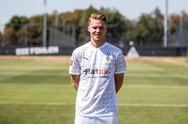Nico Elvedi BMG Borussia Mönchengladbach Porträttermin 2020 2021 PortraÌˆt, Introduction, PraÌˆsentation, Press appointment, Football, GER 07 08 2020, Football, Introduction, PraÌˆsentation, Press appointment, Football, GER 1 Bundesliga, Season 2020 21, Moenchengladbach Photo Moritz Müller Only for Editorial use