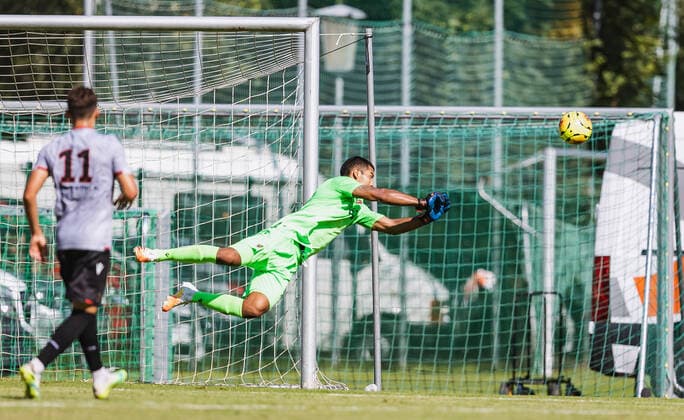 08 08 2020, Alois Latini Stadium, Zell am See, AUT, Test match, FC Red Bull Salzburg vs OGC Nice, in the picture Walter Benitez OGC Nice during the Friendly Football Match between FC Red Bull Salzburg and OGC Nice at the Alois Latini Stadium, Zell am See, Austria on 2020 08 08 Zell am See  EP_fei